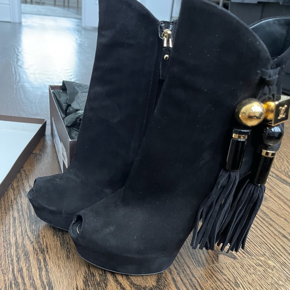 Louis Vuitton unique ankle boot 11 cm size 39.5